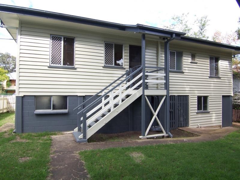 79 Woodford Street, One Mile QLD 4305