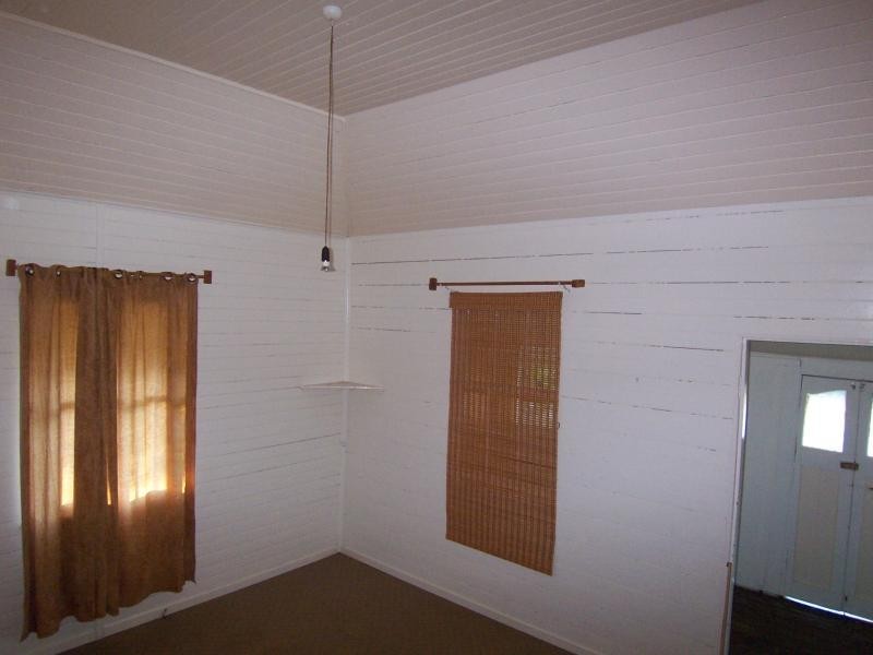 21 CHUBB STREET, One Mile QLD 4305