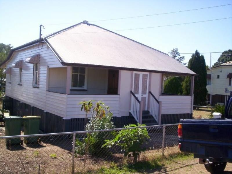 41 Wall St, Ipswich QLD 4305