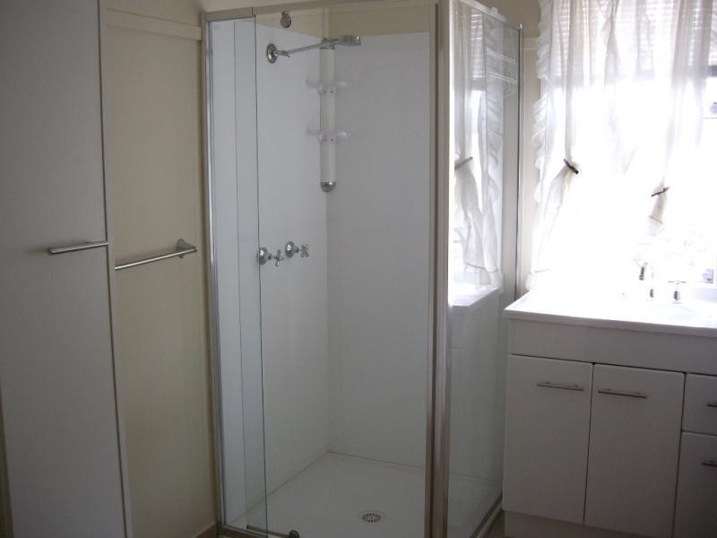 25 Blaxland Street, Eastern Heights QLD 4305