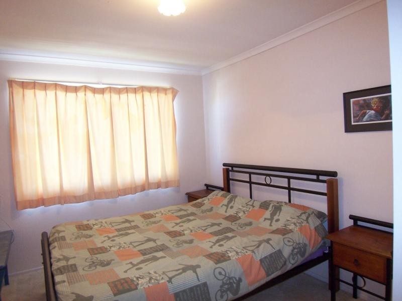 2/6 Cardew St, East Ipswich QLD 4305