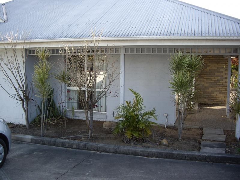 1/42 Smith Street, North Ipswich QLD 4305