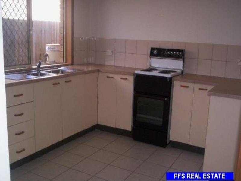 1/41 Creek Street, Bundamba QLD 4304