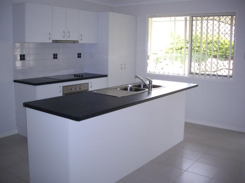 4 MALLER CRESENT, Redbank Plains QLD 4301