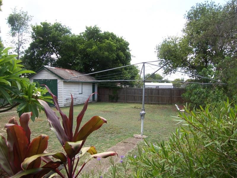 14 WARRELL STREET, West Ipswich QLD 4305