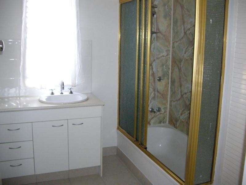 14 WARRELL STREET, West Ipswich QLD 4305