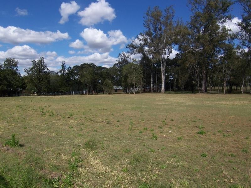 1 Larsen Street, Leichhardt QLD 4305