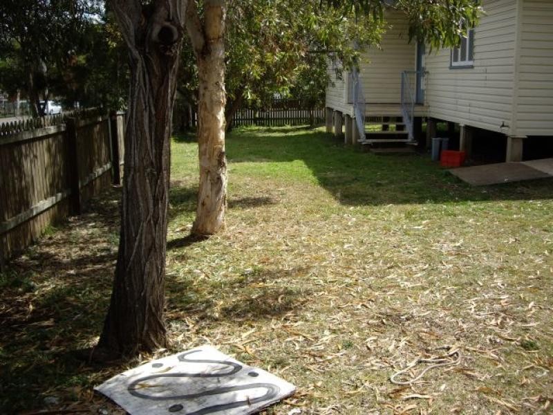 2A CEMETERY ROAD, Eastern Heights QLD 4305