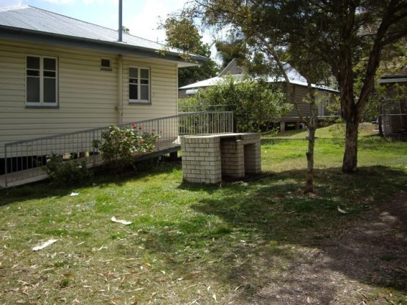 2A CEMETERY ROAD, Eastern Heights QLD 4305