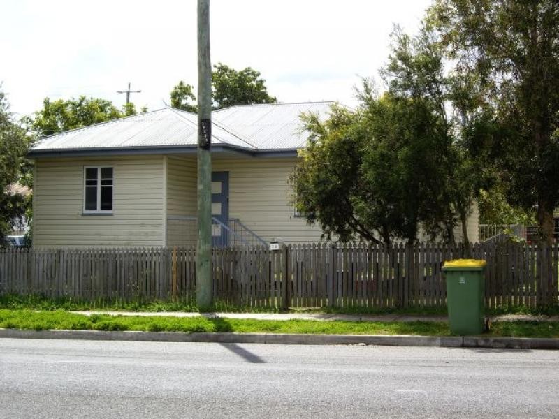 2A CEMETERY ROAD, Eastern Heights QLD 4305