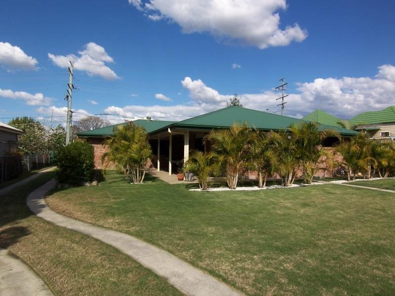 85 South Station Rd, Silkstone QLD 4304