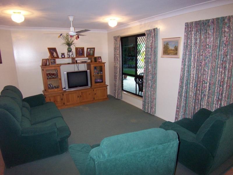 85 South Station Rd, Silkstone QLD 4304