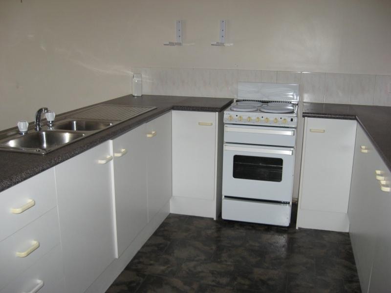 1/26 CAMBRIDGE STREET, Silkstone QLD 4304