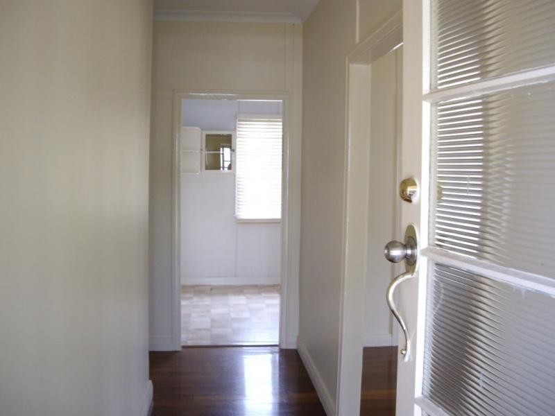 2 GEORGE LANE, Ipswich QLD 4305