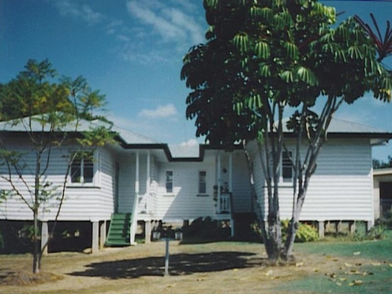 1/2 Gilmore st, Leichhardt QLD 4305