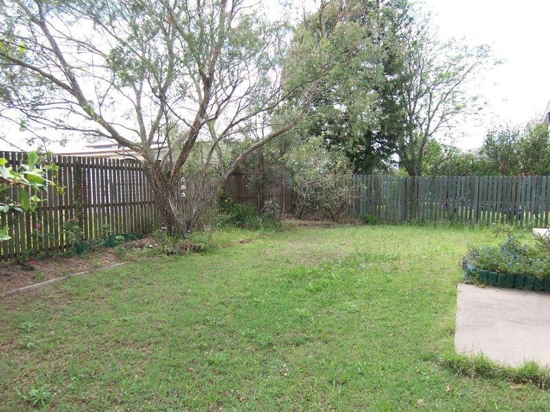 3/160 Glebe Rd, Booval QLD 4304