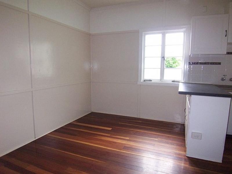 28 Chermside Road, Eastern Heights QLD 4305