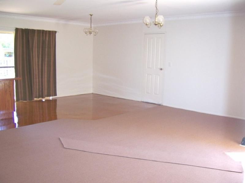 17a ALICE ST, Blackstone QLD 4304