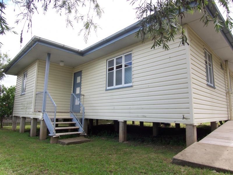 2a Cemetery Road, Eastern Heights QLD 4305