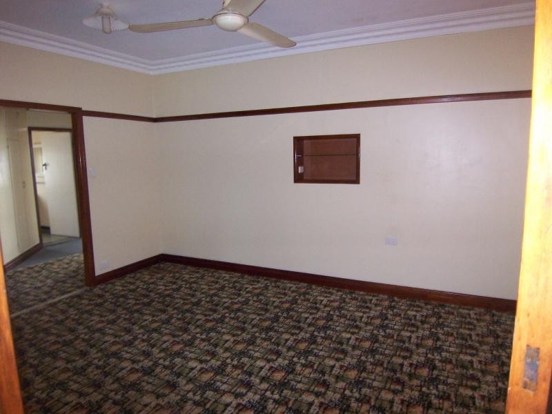 9 Kitchener Street, Booval QLD 4304