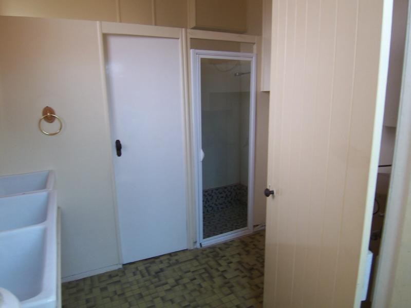 9 Kitchener Street, Booval QLD 4304