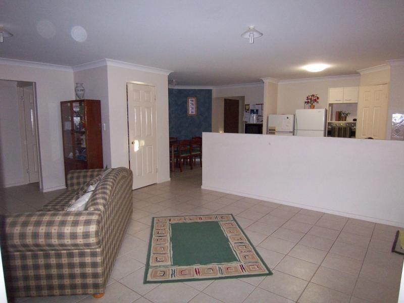 2 Ivanhoe Place, Brassall QLD 4305