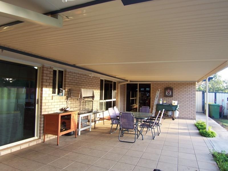 2 Ivanhoe Place, Brassall QLD 4305