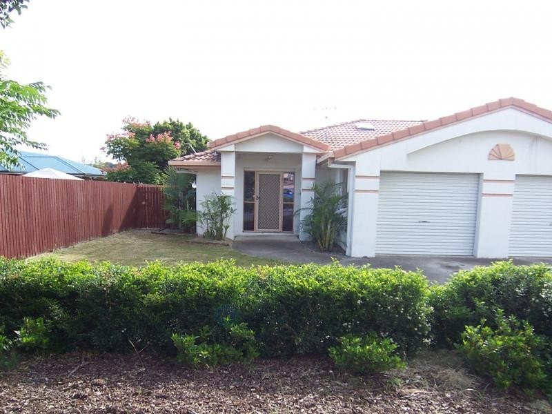 1/29 Cambridge, Silkstone QLD 4304
