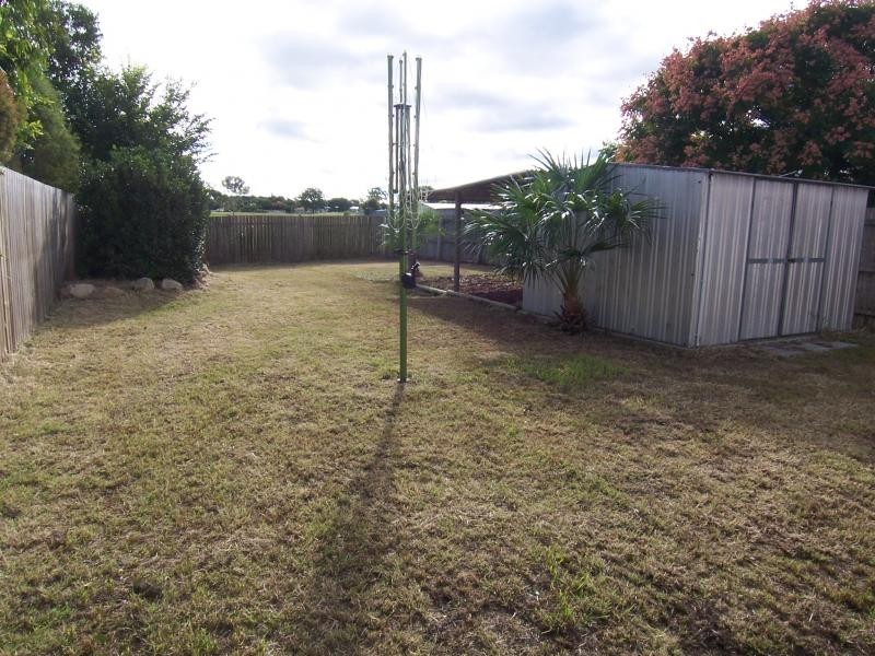 1/29 Cambridge, Silkstone QLD 4304
