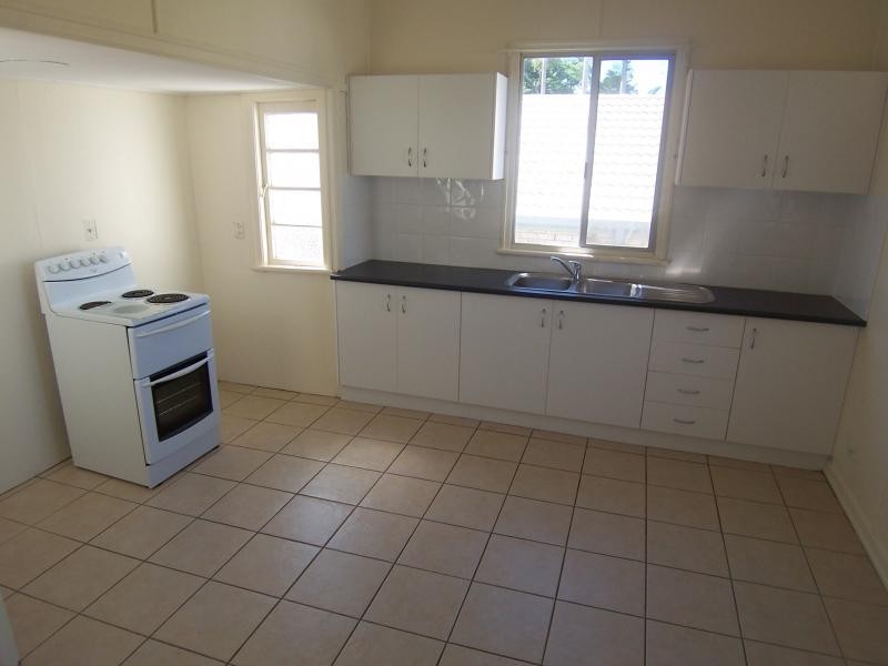 76 Holdsworth Street, North Ipswich QLD 4305