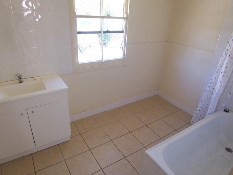 76 Holdsworth Street, North Ipswich QLD 4305