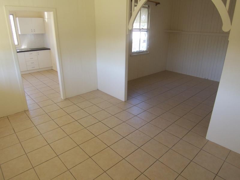 76 Holdsworth Street, North Ipswich QLD 4305