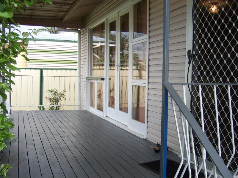 3 Beth Street, North Booval QLD 4304