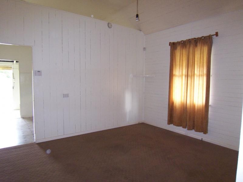 21 Chubb Street, One Mile QLD 4305