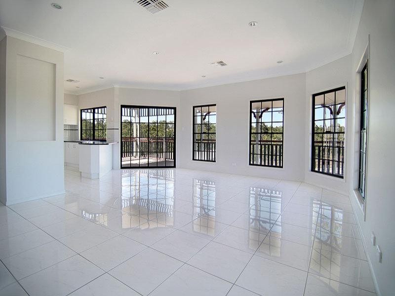 1 Rosella Cr, Springfield Lakes QLD 4300