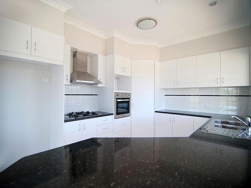 1 Rosella Cr, Springfield Lakes QLD 4300
