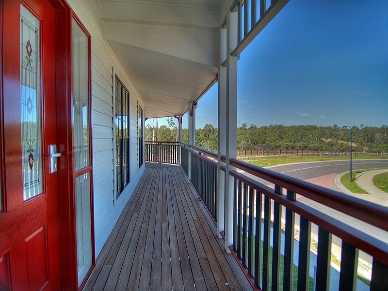 1 Rosella Cr, Springfield Lakes QLD 4300