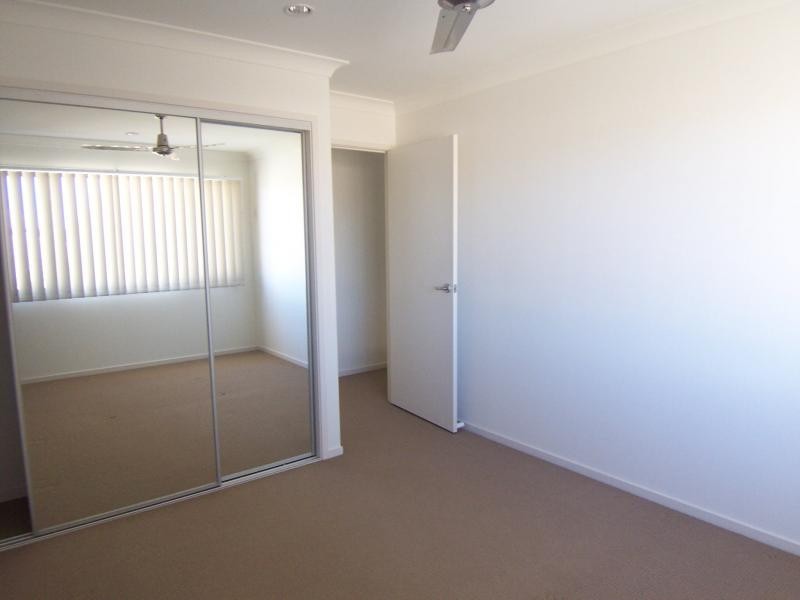 30/15 Workshop St, Brassall QLD 4305