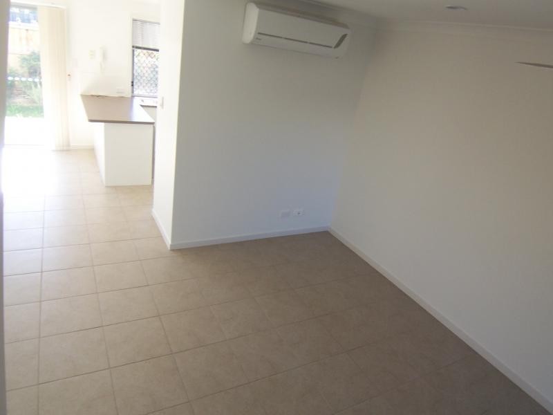 30/15 Workshop St, Brassall QLD 4305