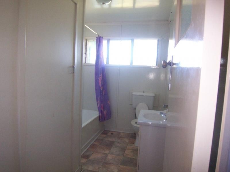 7 Crosshill Street, Leichhardt QLD 4305