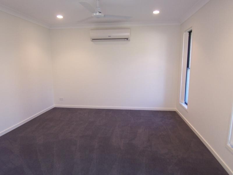 7 Bonogin Court, Redbank Plains QLD 4301