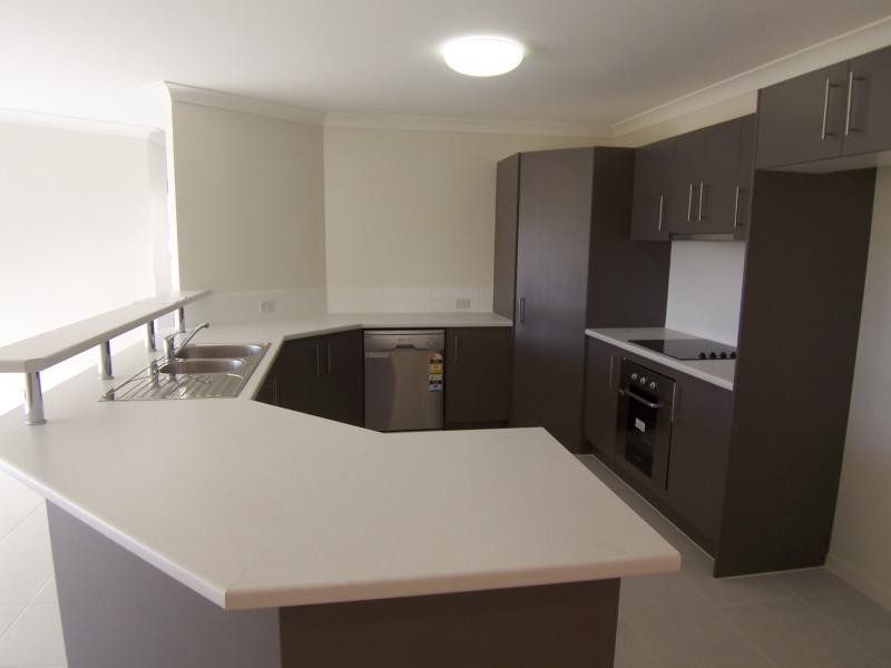 7 Bonogin Court, Redbank Plains QLD 4301