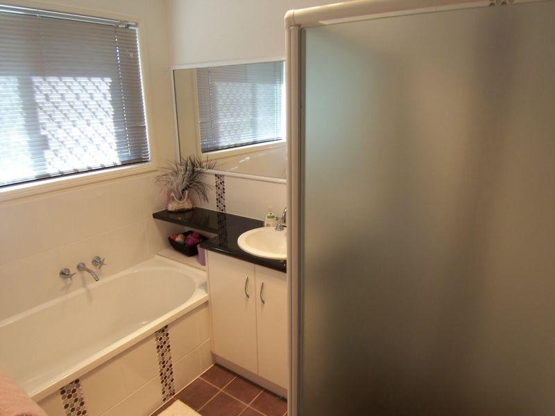 231 Rose Ave, Minden QLD 4311