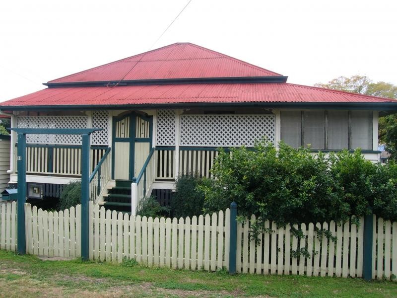 1B Barry Street, East Ipswich QLD 4305