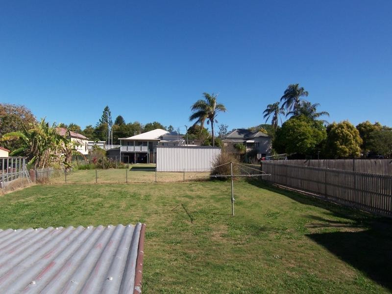 5 Joyce Street, East Ipswich QLD 4305