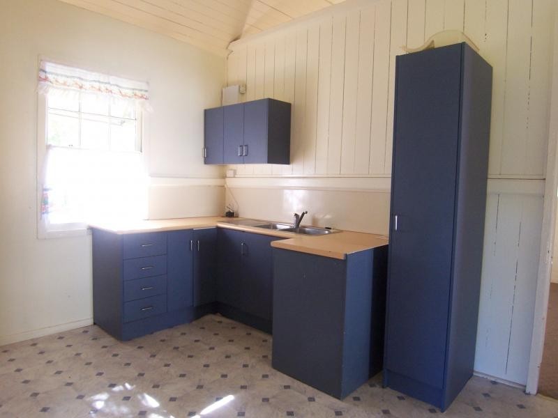 21 Chubb St, One Mile QLD 4305