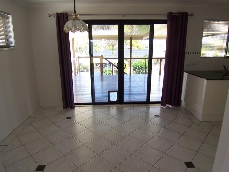 39 Thomas Street, Flinders View QLD 4305