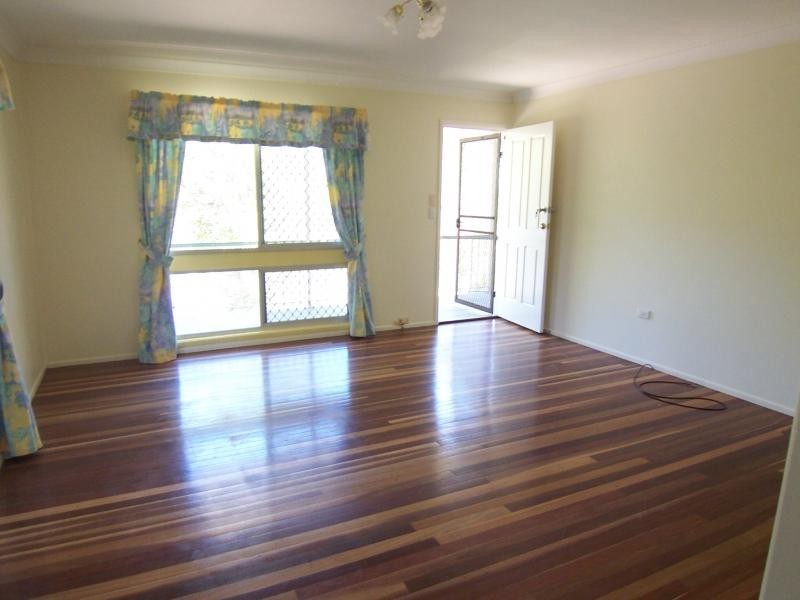 7 Robinson Street, Brassall QLD 4305