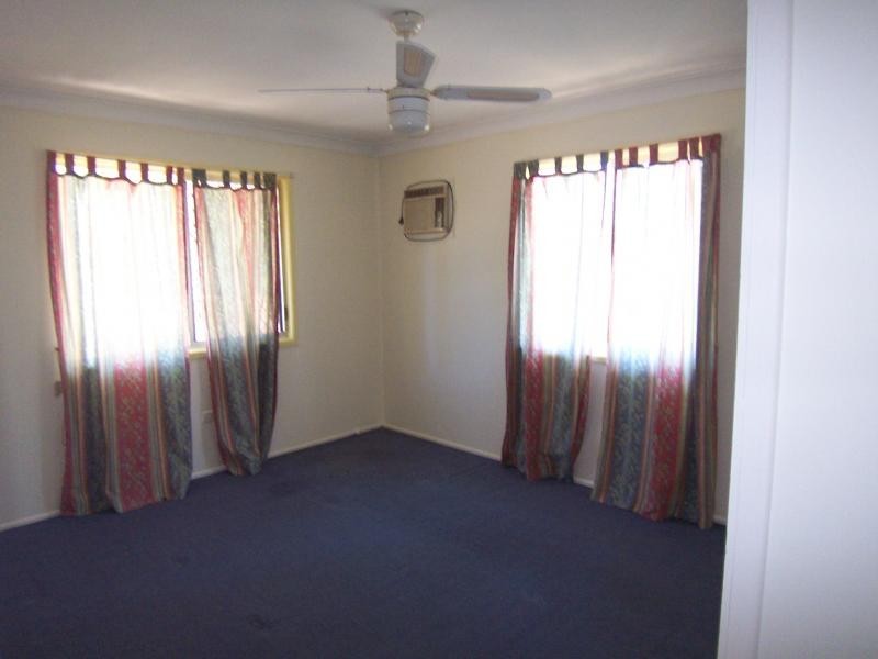 7 Robinson Street, Brassall QLD 4305