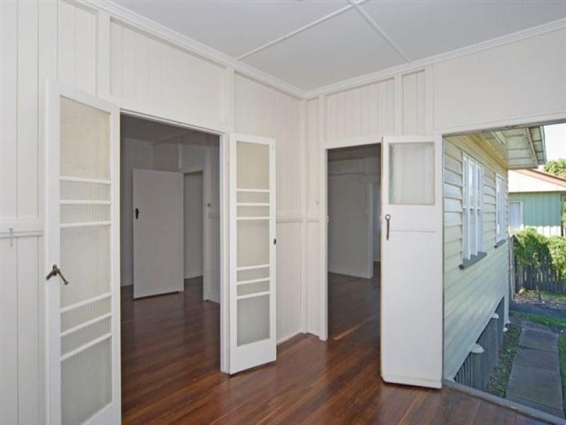 17 and 19 Hooper St, West Ipswich QLD 4305